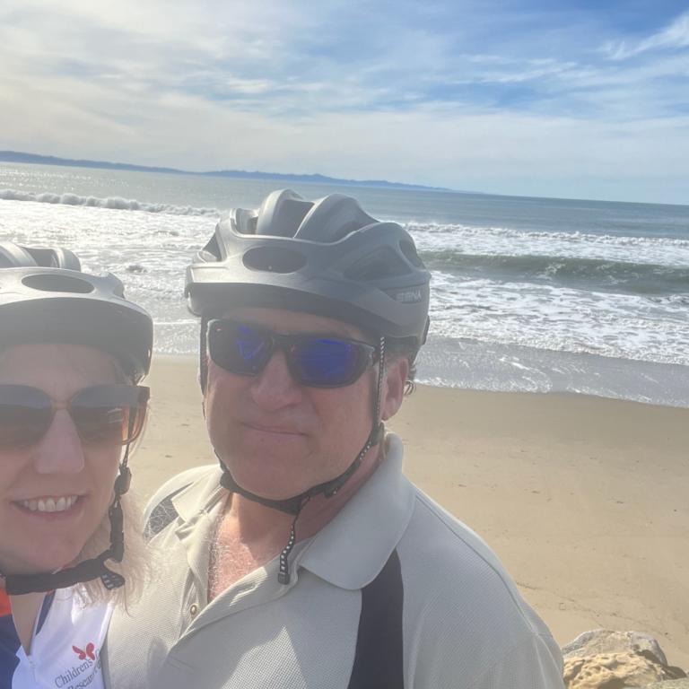 Beth Ward Arrives at Beach with Husband